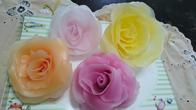大きな薔薇のキャンドル